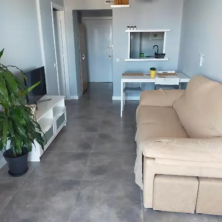 Апартаменти Playa Colina *